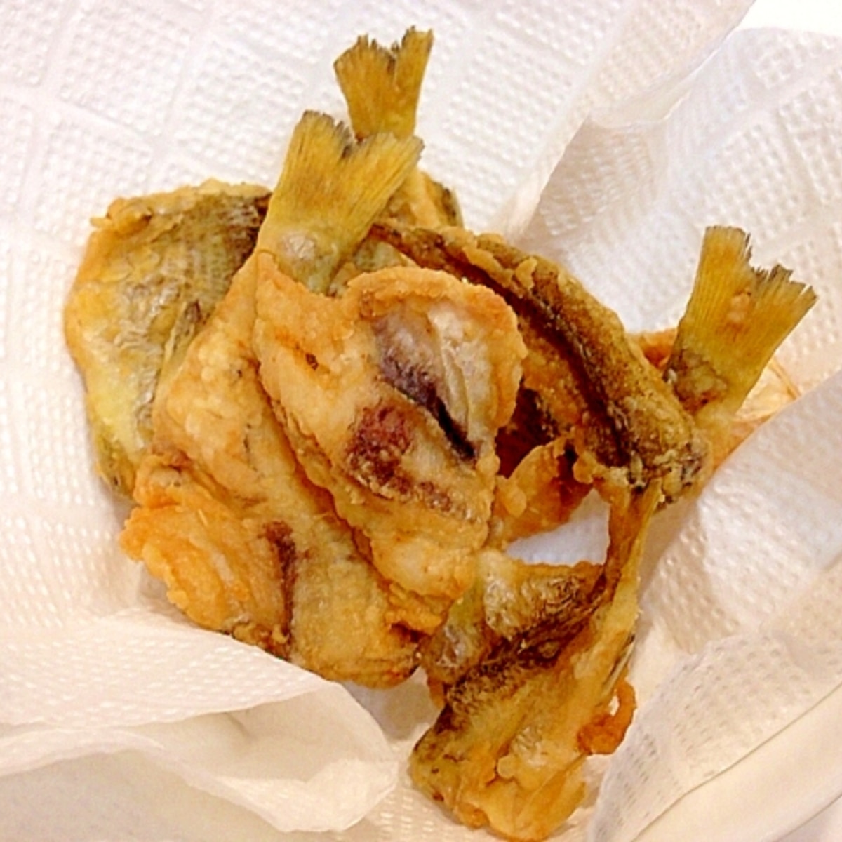 カリカリっと美味しい 小鯛の唐揚げ カリカリっと美味しい 小鯛の唐揚げ
